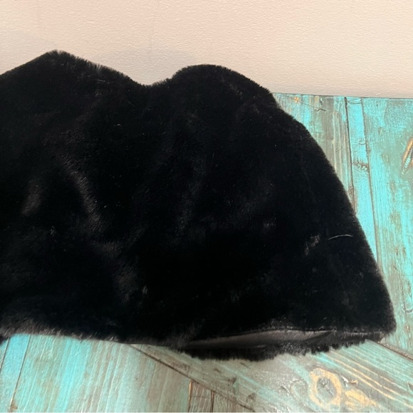 Children's Place Black Faux Fur Poncho Size Small 5/6 - Picture 10 of 10